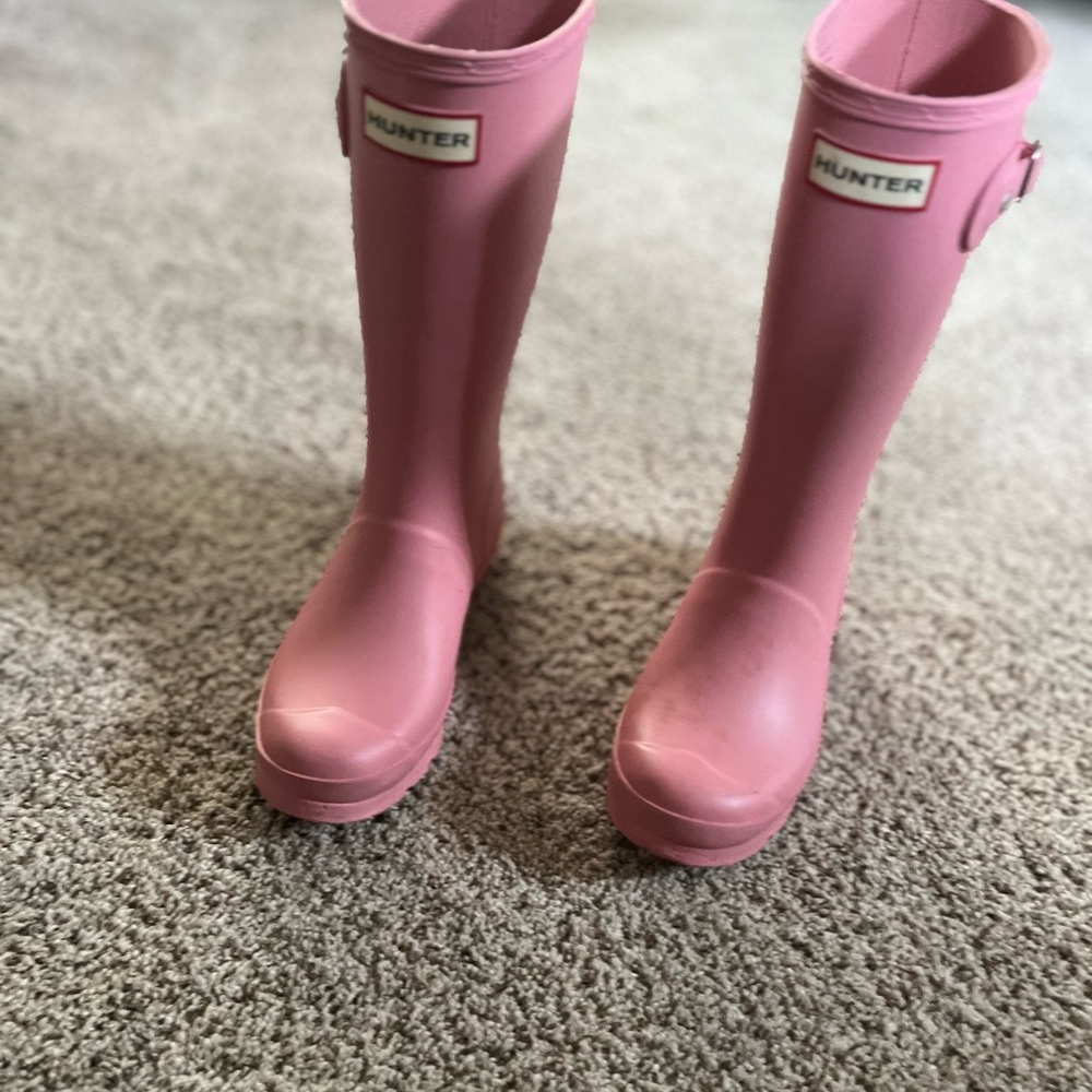 Hunter Big Kids Original Rain Boots- Size 2 Purring Pink